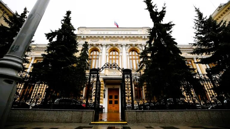 যুদ্ধের প্রভাবে শঙ্কায় রাশিয়ার অর্থনীতি, মূল্যস্ফীতিই আসল চ্যালেঞ্জ     