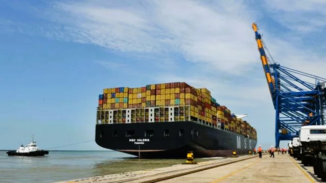 পাকিস্তান থেকে আসল আরেক কনটেইনার ভর্তি জাহাজ