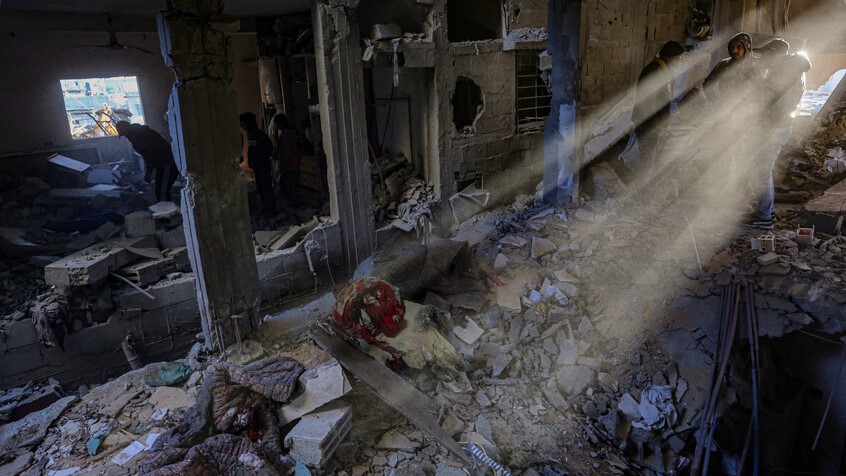 গত ২৪ ঘণ্টায় ইসরায়েলি হামলায় ৫২ জন ফিলিস্তিনি নিহত, আহত ২০৩