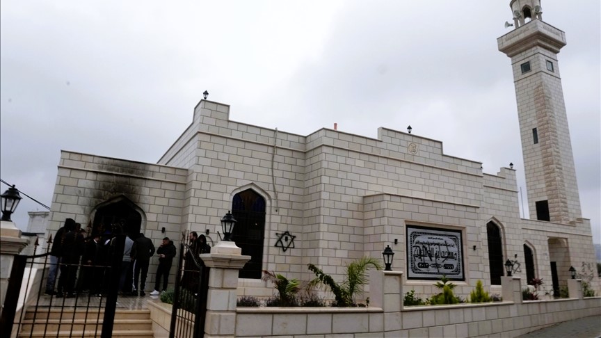 দখলদার ইসরায়েলি বসতকারীদের আগুনে পুড়ল সলফিটের মসজিদ