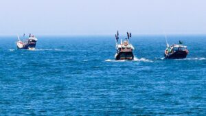 টেকনাফ থেকে দুই ট্রলারসহ ১১ জেলেকে অপহরণ সন্ত্রাসী আরাকান আর্মির